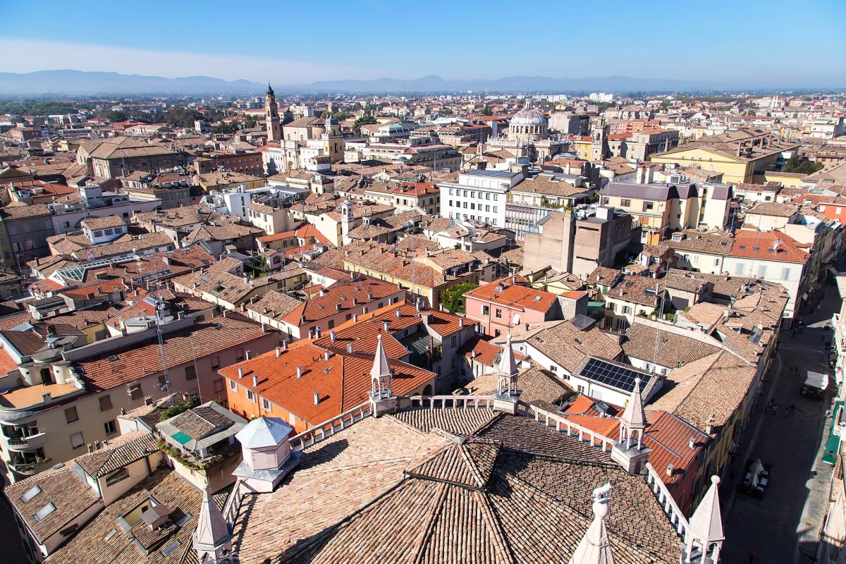 Dove Mangiare a Parma: Guida alla Capitale della Food Valley