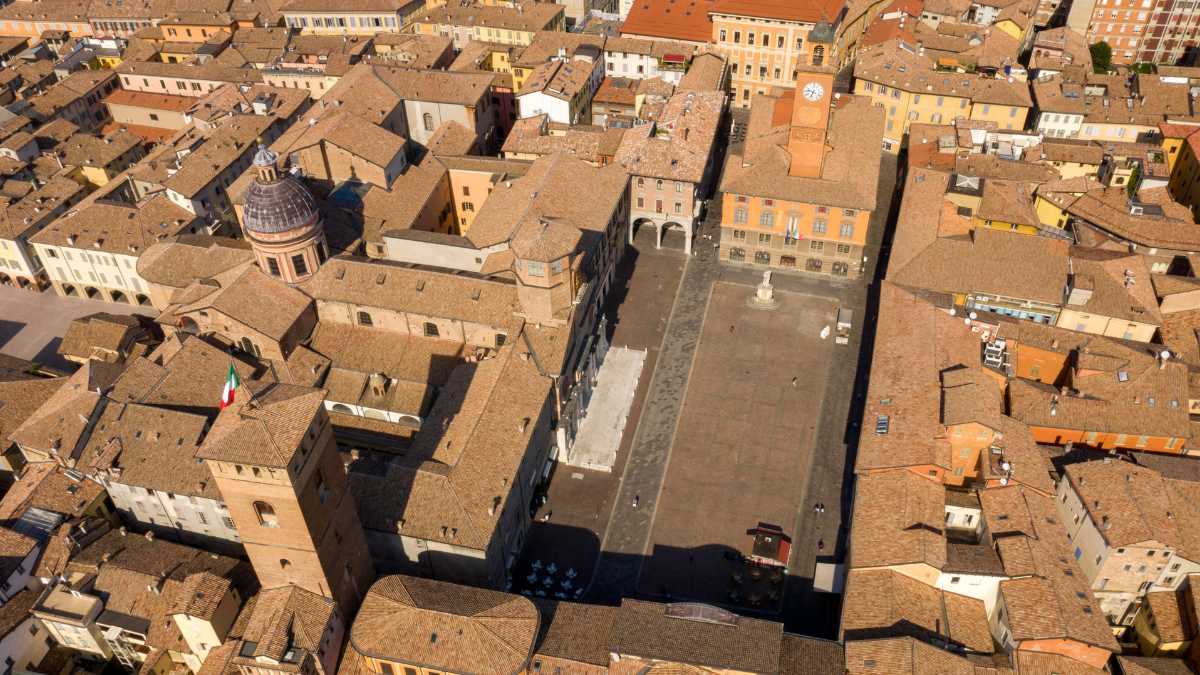 Feste ed Eventi a Reggio Emilia: Tradizioni e Celebrazioni da Non Perdere